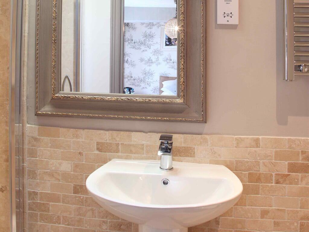Flower Pot Hotel Sunbury-on-Thames Εξωτερικό φωτογραφία