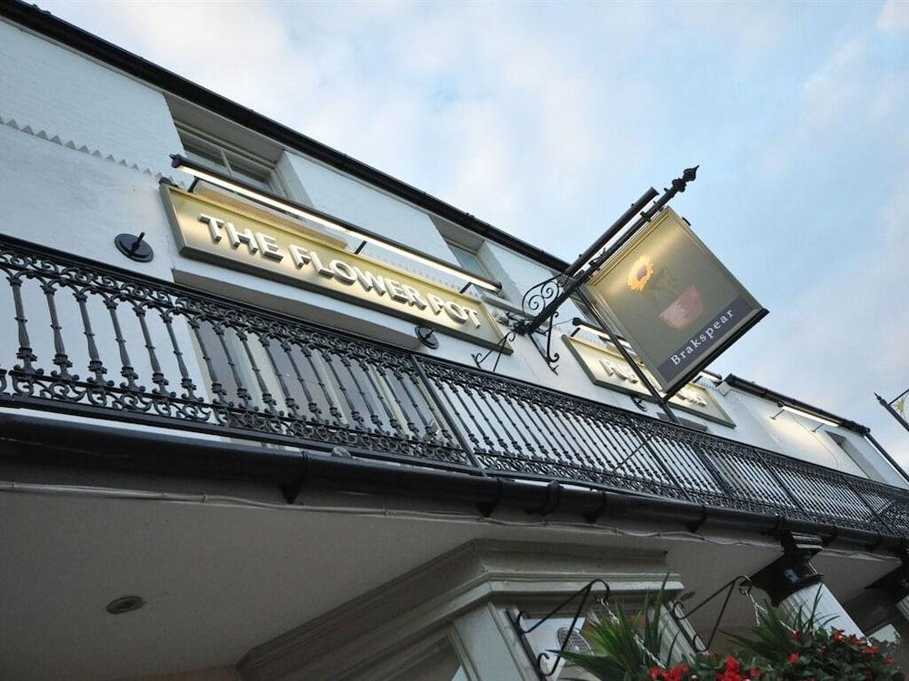 Flower Pot Hotel Sunbury-on-Thames Εξωτερικό φωτογραφία