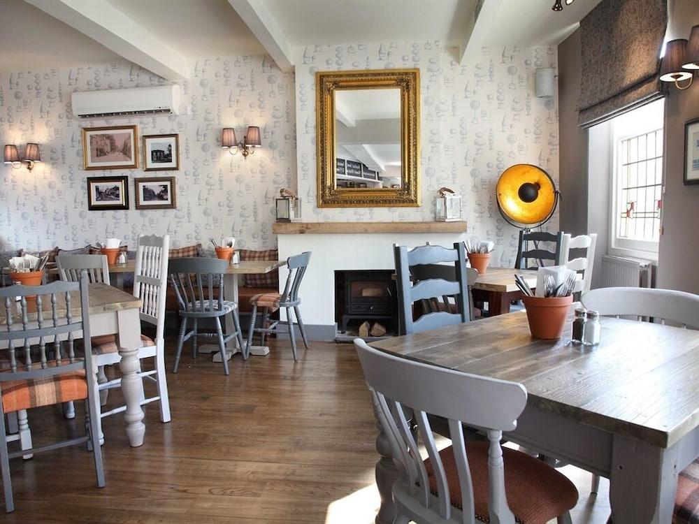 Flower Pot Hotel Sunbury-on-Thames Εξωτερικό φωτογραφία