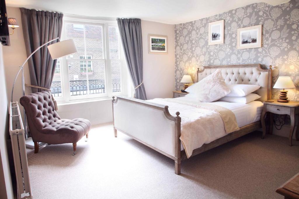 Flower Pot Hotel Sunbury-on-Thames Δωμάτιο φωτογραφία