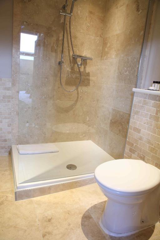 Flower Pot Hotel Sunbury-on-Thames Δωμάτιο φωτογραφία