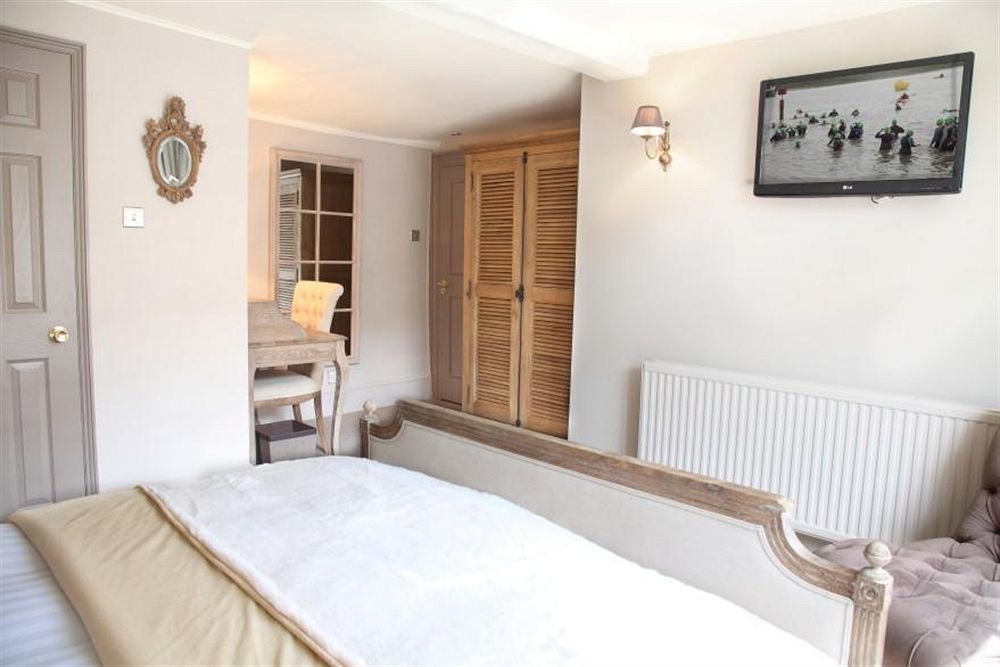 Flower Pot Hotel Sunbury-on-Thames Εξωτερικό φωτογραφία